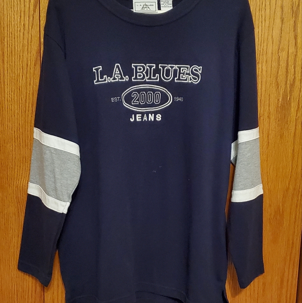 Ladies long sleeve top